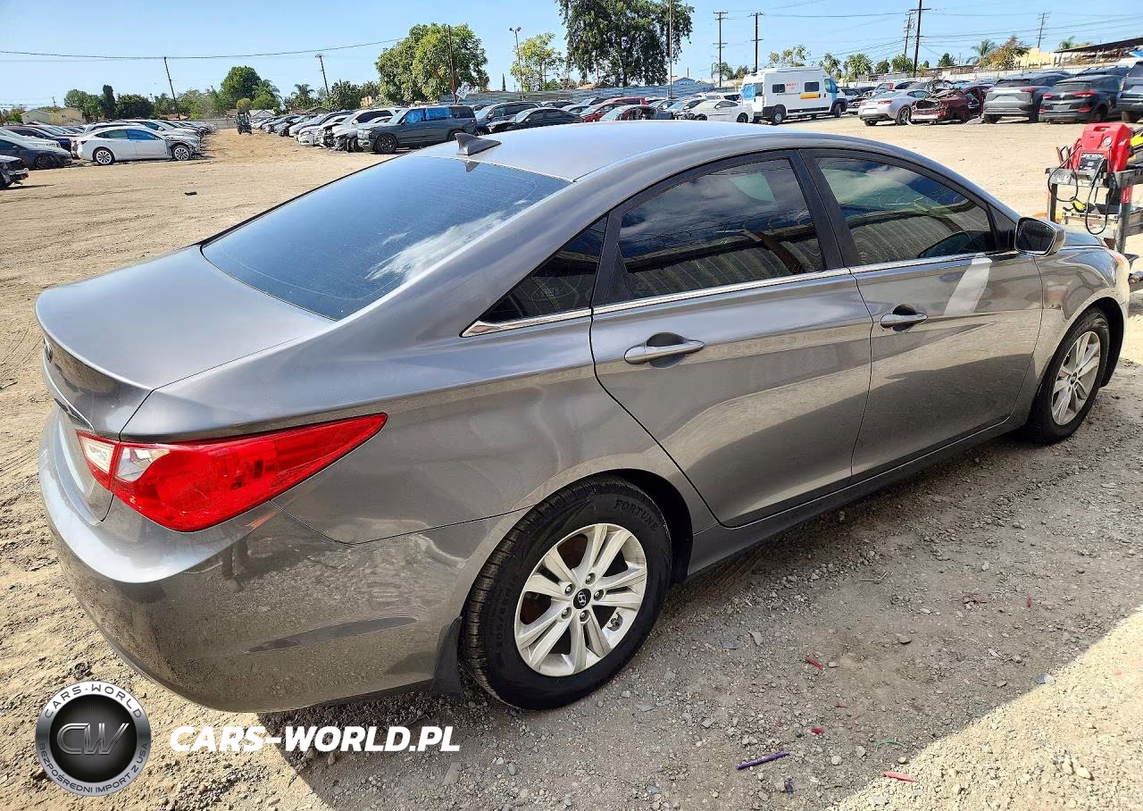 2012 Hyundai Sonata Gls VIN:5NPEB4AC9CH469238 - 3