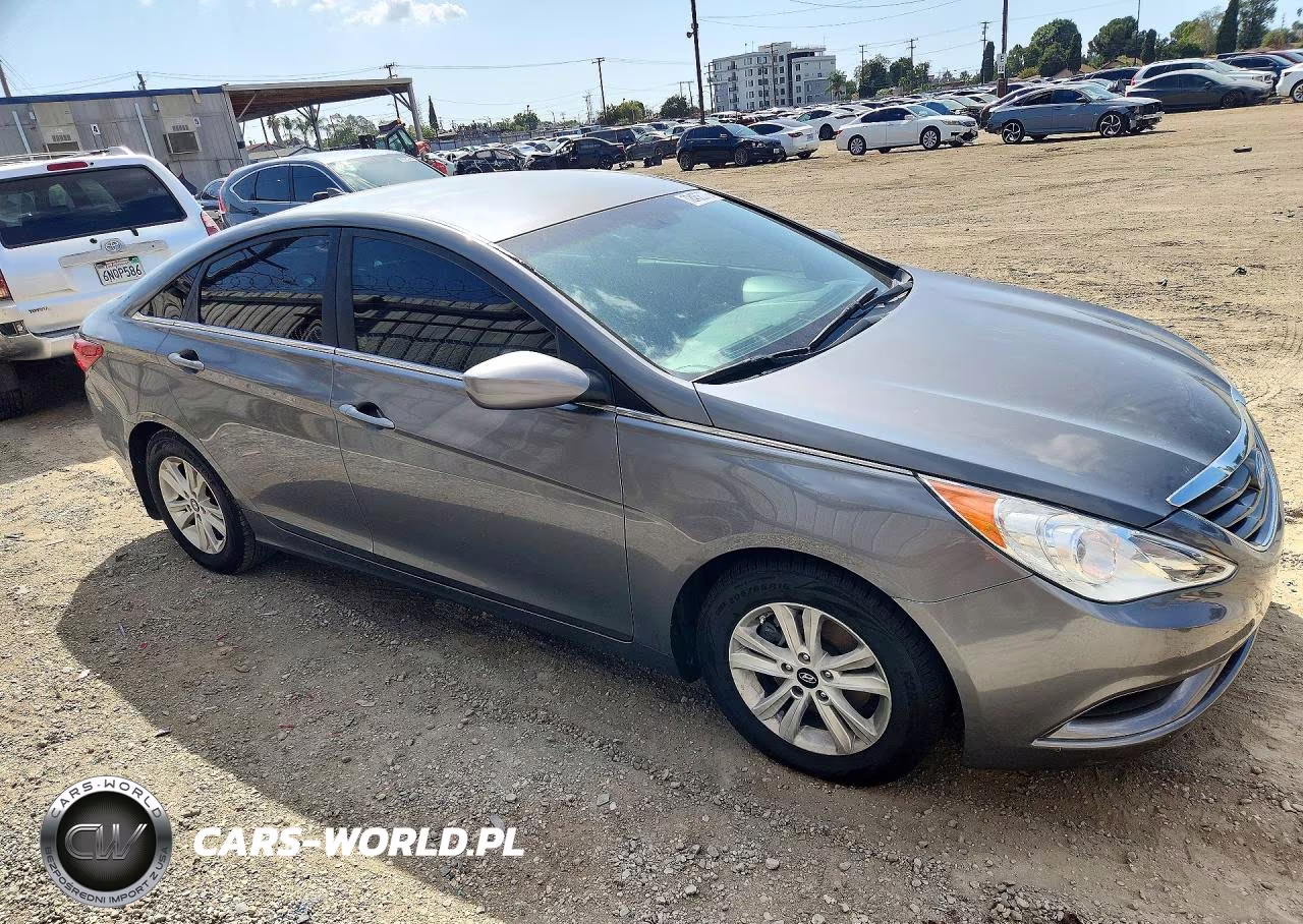 2012 Hyundai Sonata Gls VIN:5NPEB4AC9CH469238 - 4