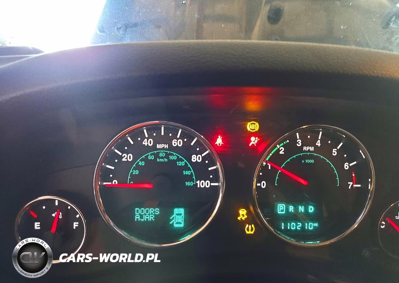 2015 Jeep Wrangler Unlimited Sport VIN:1C4HJWDG2FL631821 - 9