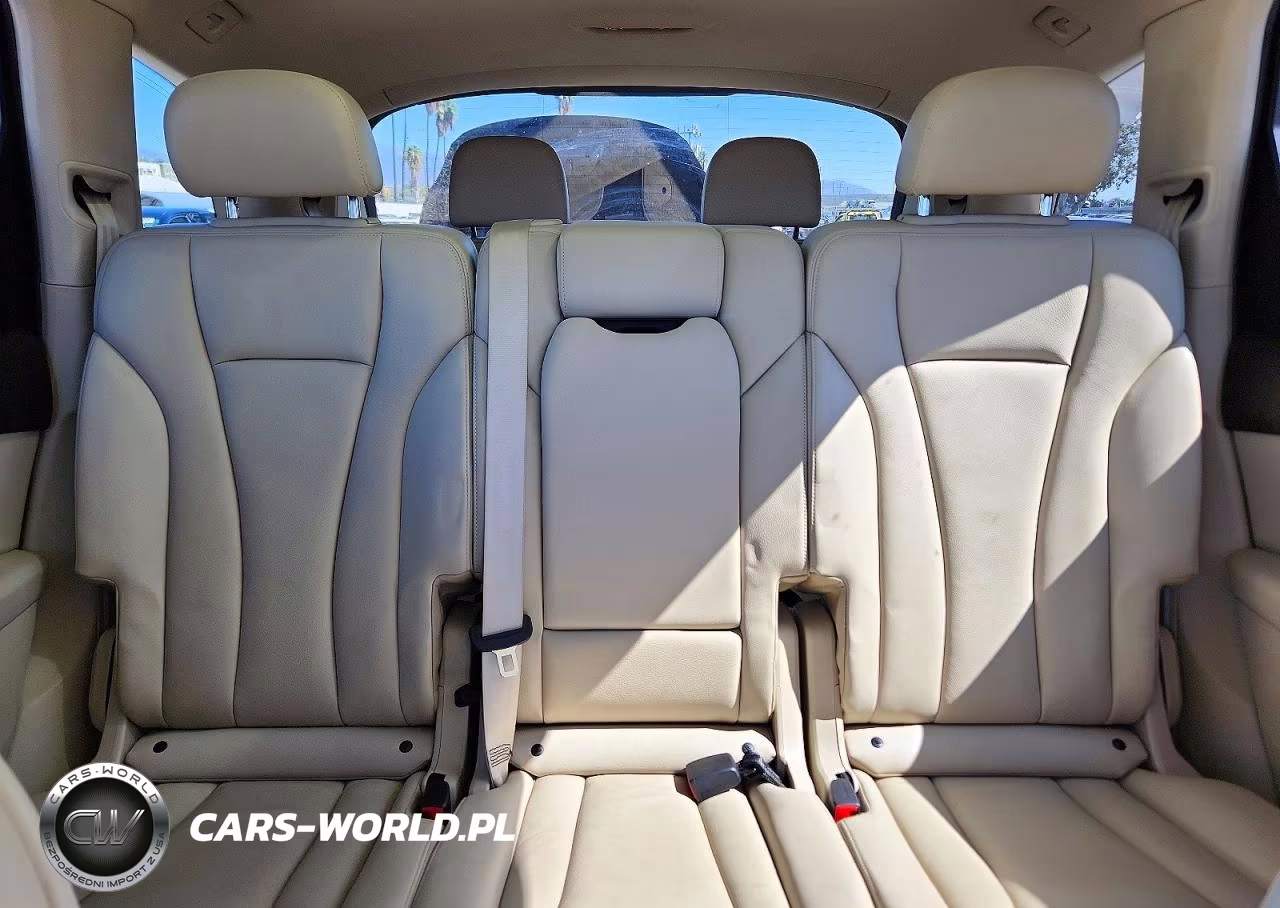 2019 Audi Q7 Premium VIN:WA1AHAF77KD028570 - 10