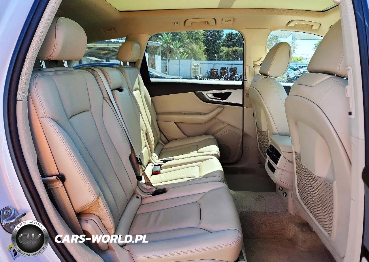 2019 Audi Q7 Premium VIN:WA1AHAF77KD028570 - 11