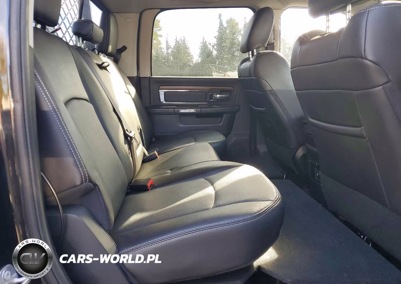 2017 Ram 3500 Laramie VIN:3C63RRJL3HG623207 - 10