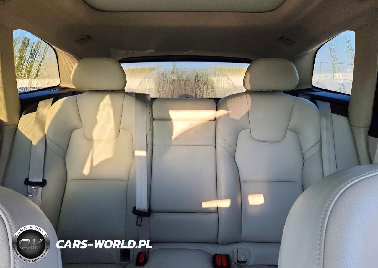 2018 Volvo Xc60 T5 VIN:LYV102RK2JB069457 - 10