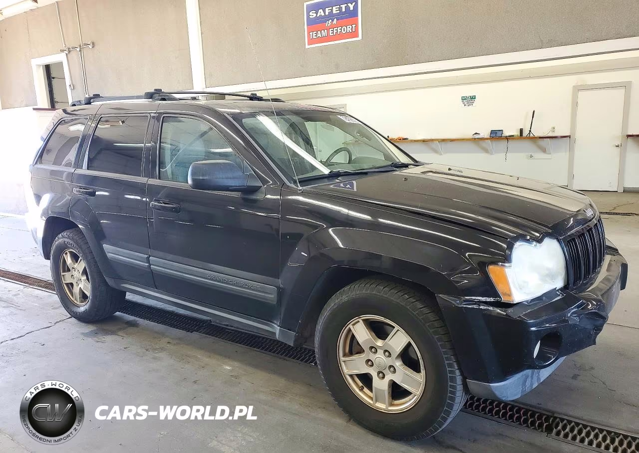 2006 Jeep Grand Cherokee Laredo VIN:1J4HR48N16C220054 - 4