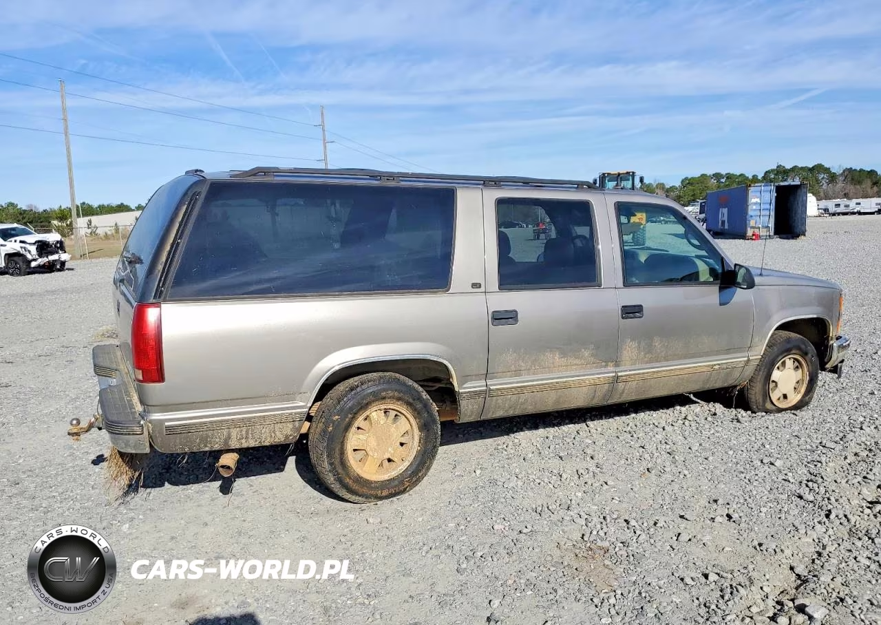 1999 Chevrolet Suburban C1500 VIN:3GNEC16R6XG121136 - 3