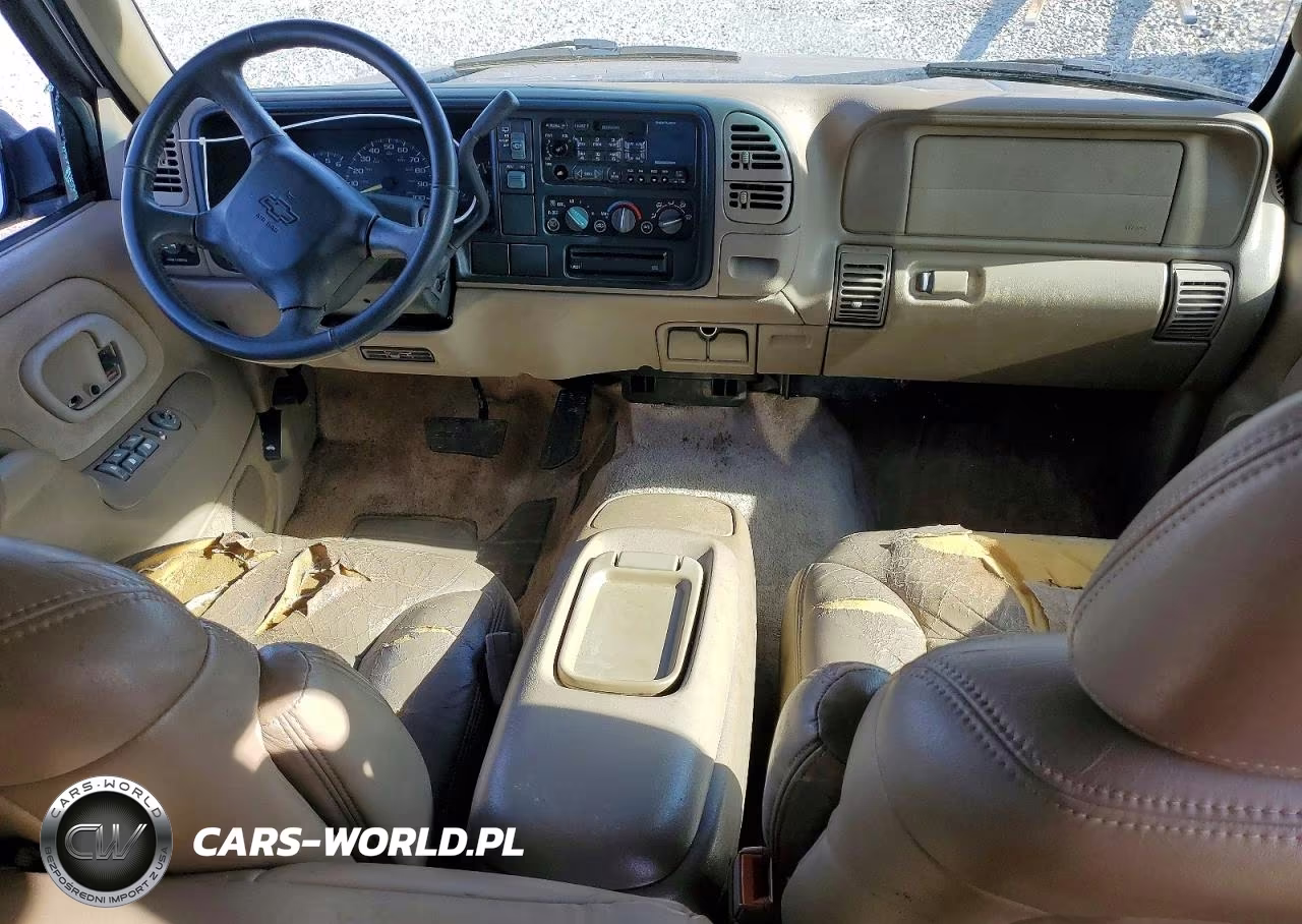 1999 Chevrolet Suburban C1500 VIN:3GNEC16R6XG121136 - 8