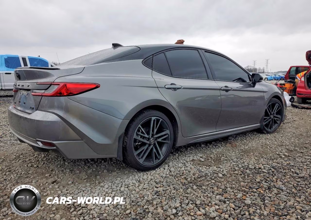 2026 Toyota Camry Xse VIN:4T1DAACK0TU660470 - 3