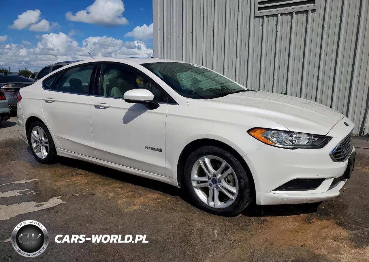 2018 Ford Fusion Se Hybrid VIN:3FA6P0LUXJR140827 - 4