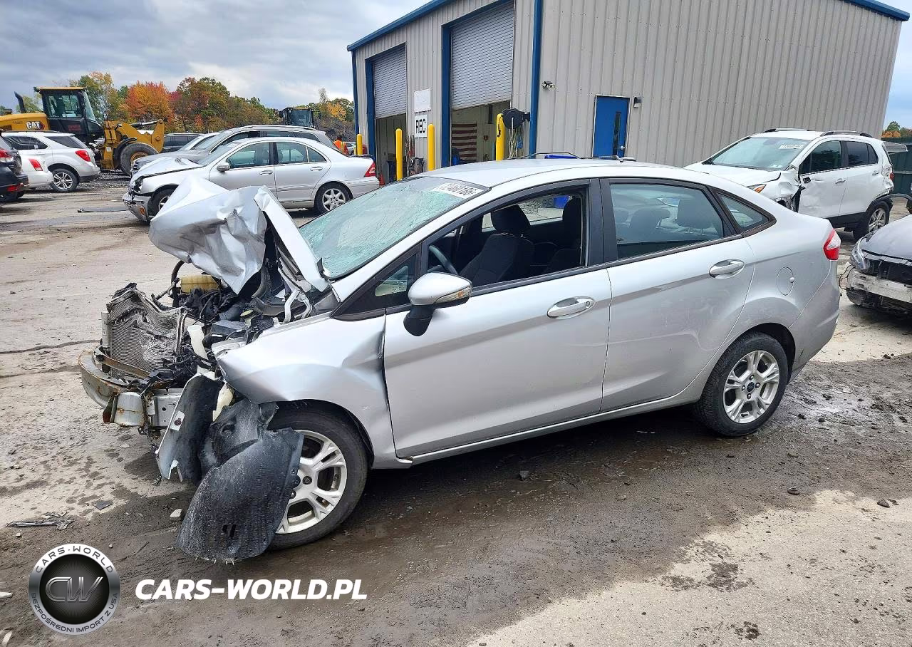 2015 Ford Fiesta Se VIN:3FADP4BJ2FM218916 - 1