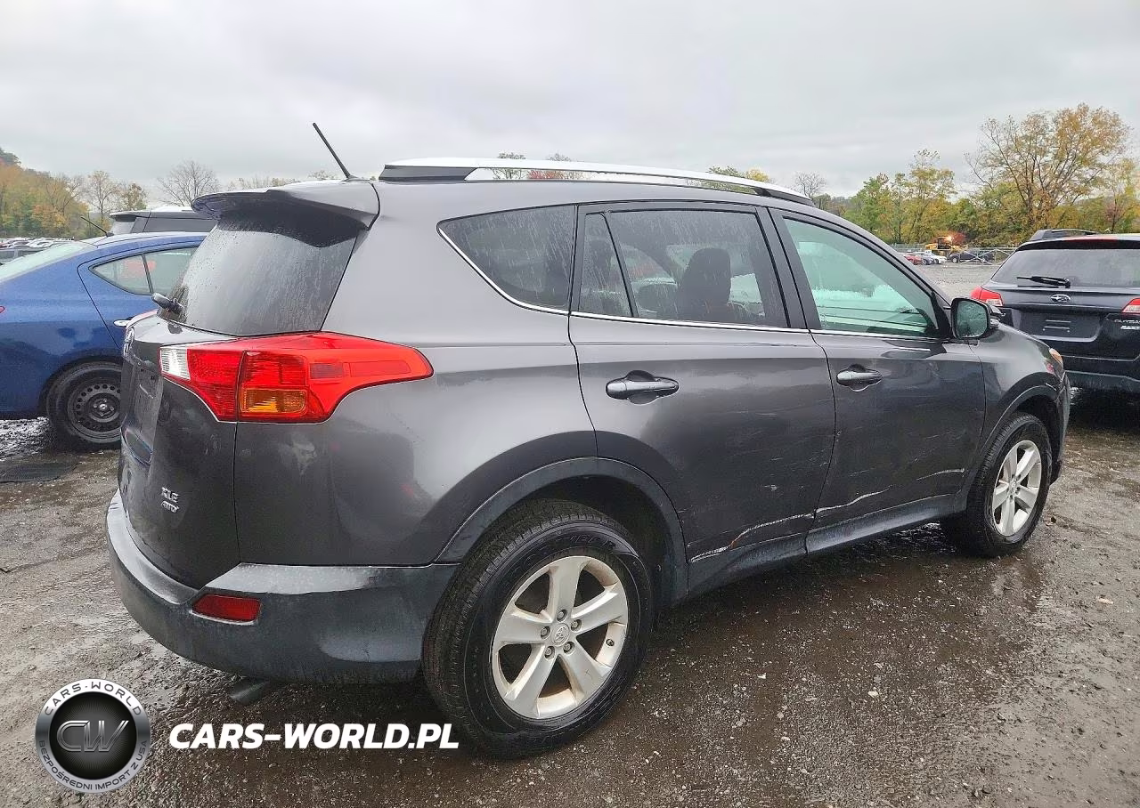 2013 Toyota Rav4 Xle VIN:2T3RFREV4DW034684 - 3