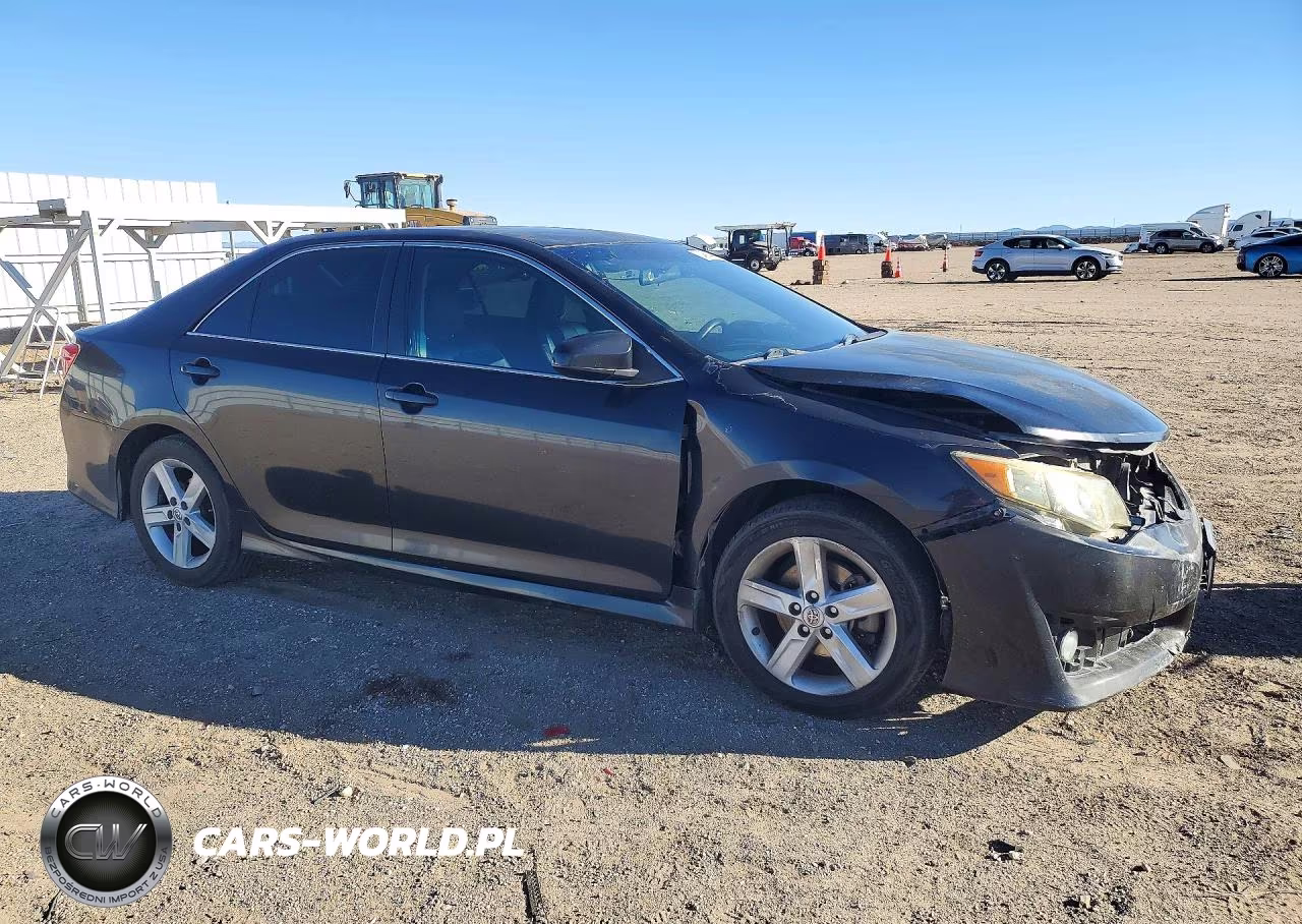 2014 Toyota Camry L Automatic VIN:4T1BF1FK3EU825239 - 4
