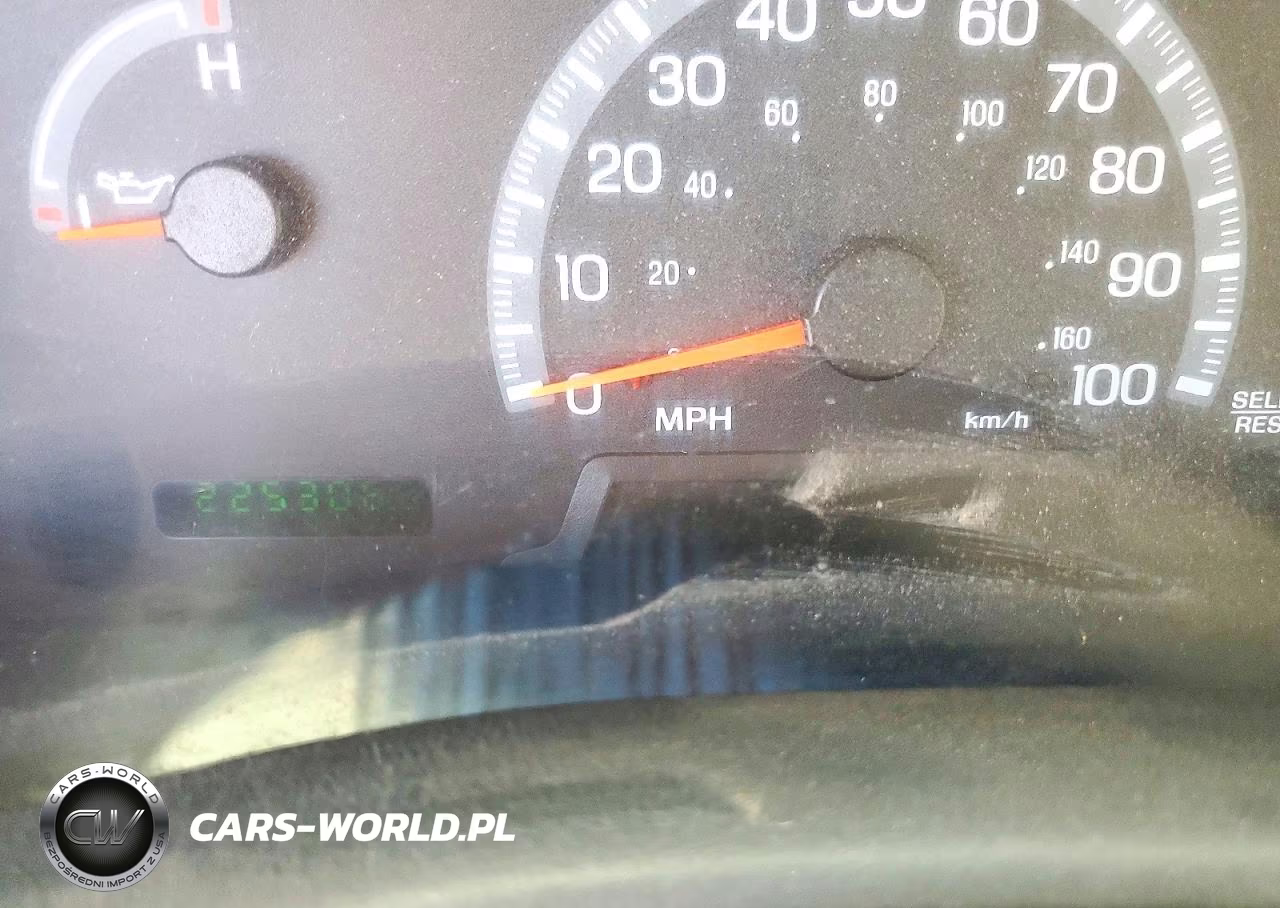 2002 Ford F150 VIN:1FTRX18W22NA82773 - 9