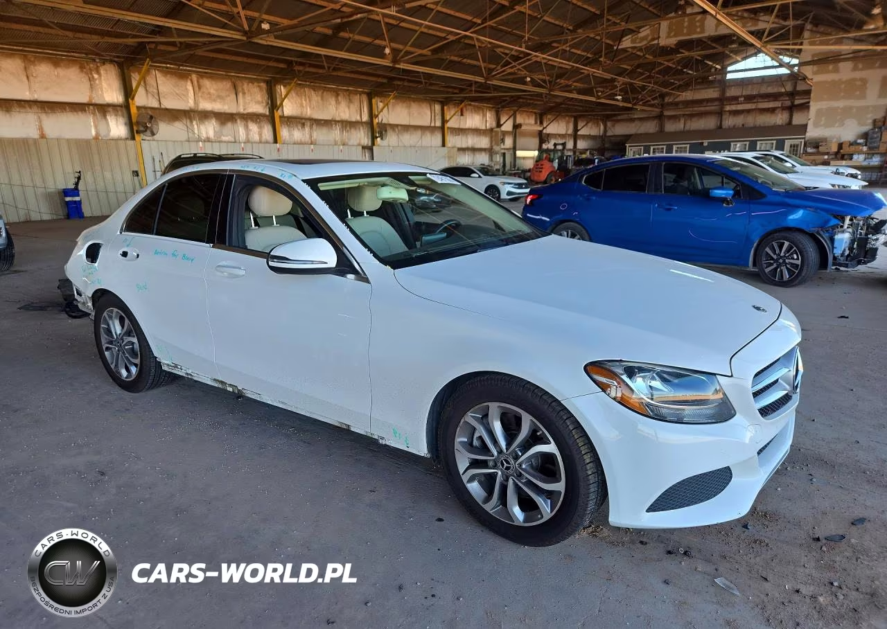2018 Mercedes-Benz C 300 VIN:55SWF4JB1JU235086 - 4