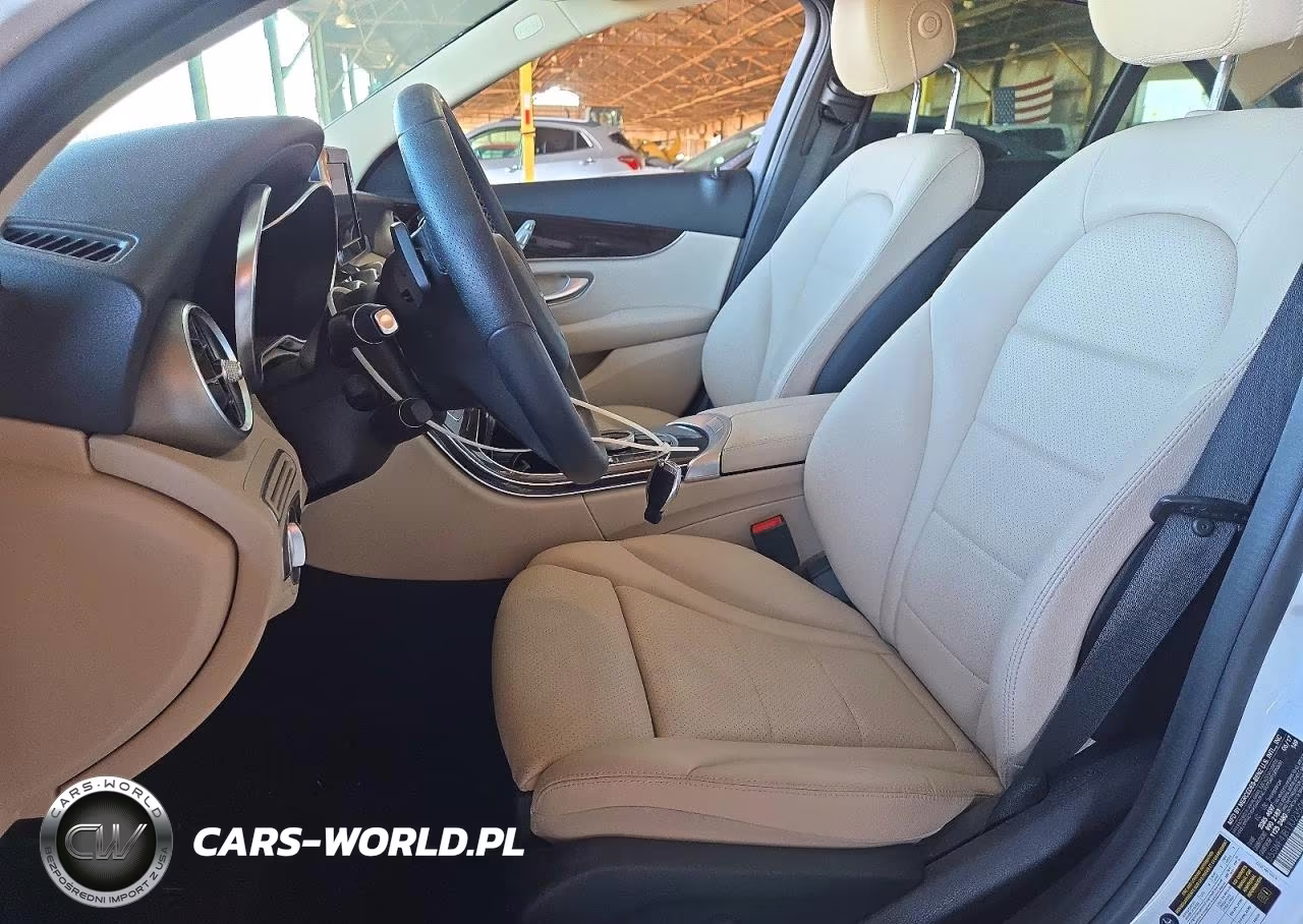 2018 Mercedes-Benz C 300 VIN:55SWF4JB1JU235086 - 7