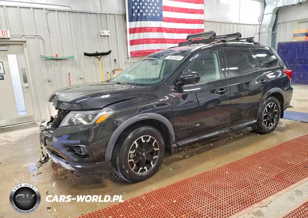 2020 Nissan Pathfinder Sl