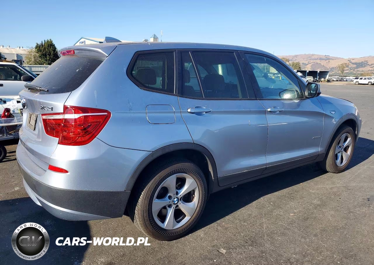 2011 BMW X3 xDrive28I VIN:5UXWX5C54BL704387 - 3