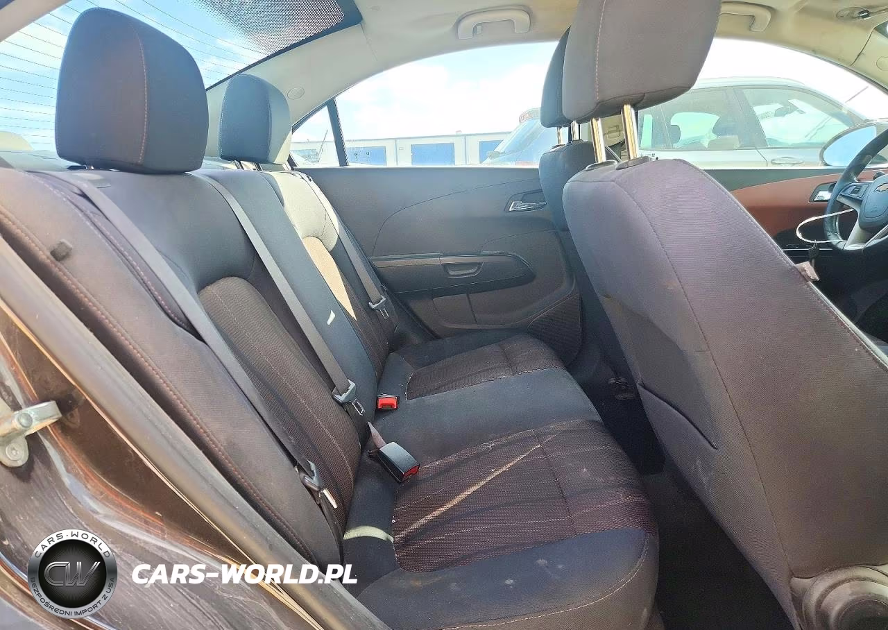 2016 Chevrolet Sonic Lt VIN:1G1JC5SH7G4181069 - 10