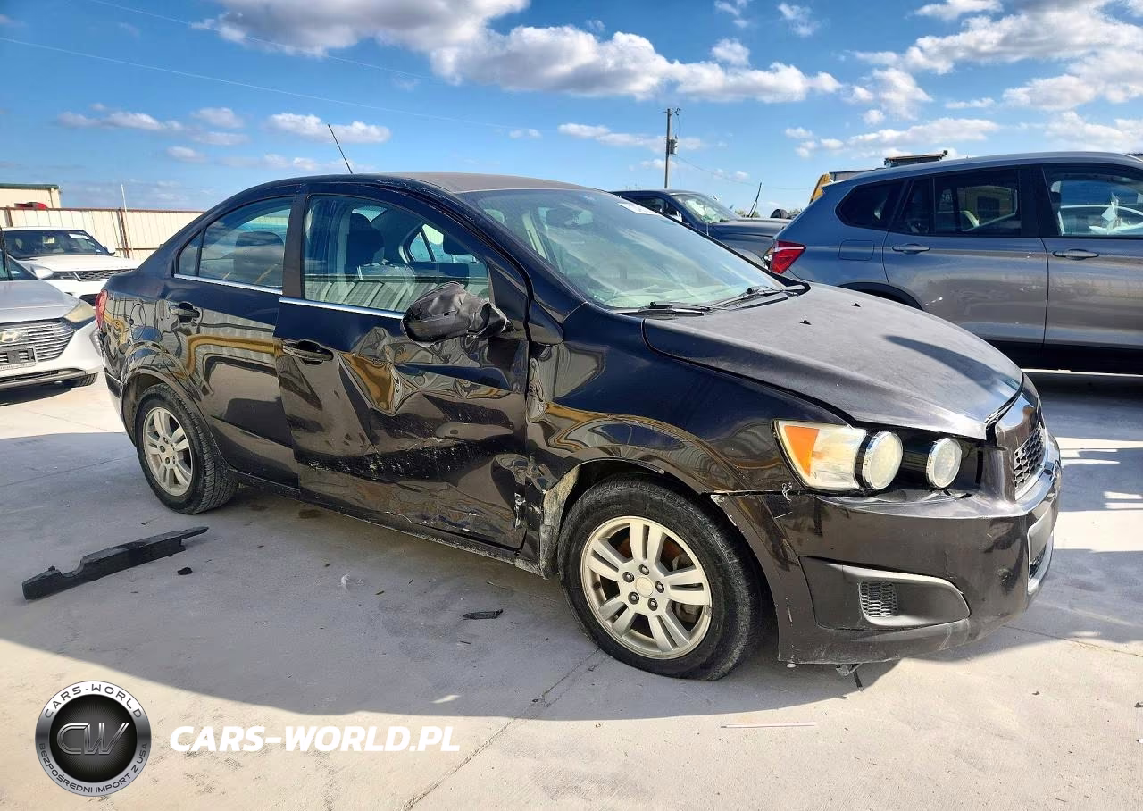 2016 Chevrolet Sonic Lt VIN:1G1JC5SH7G4181069 - 4