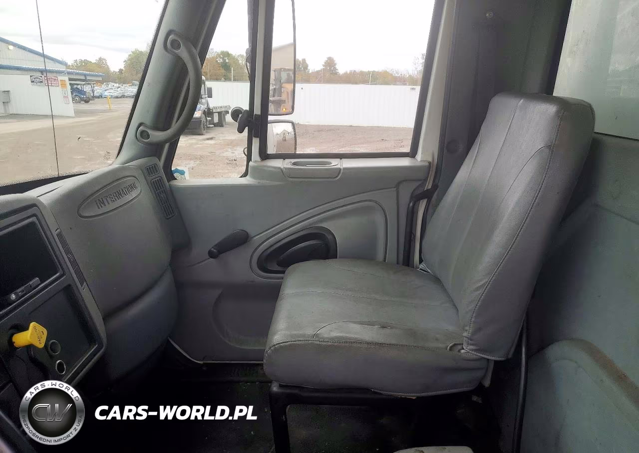 2007 International 4400 Box Truck VIN:1HTMKAAN67H478224 - 11