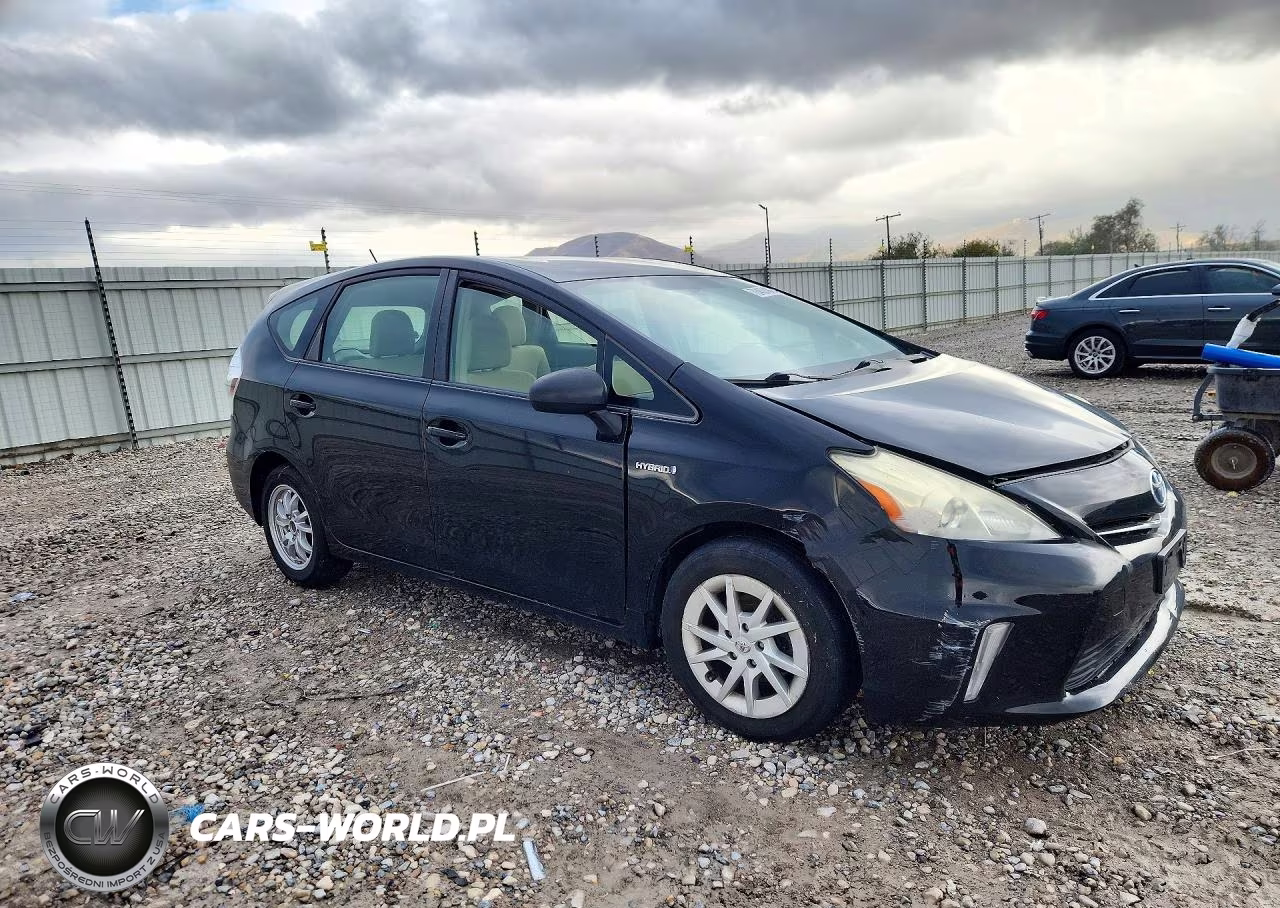 2012 Toyota Prius V Two VIN:JTDZN3EU4C3074210 - 4