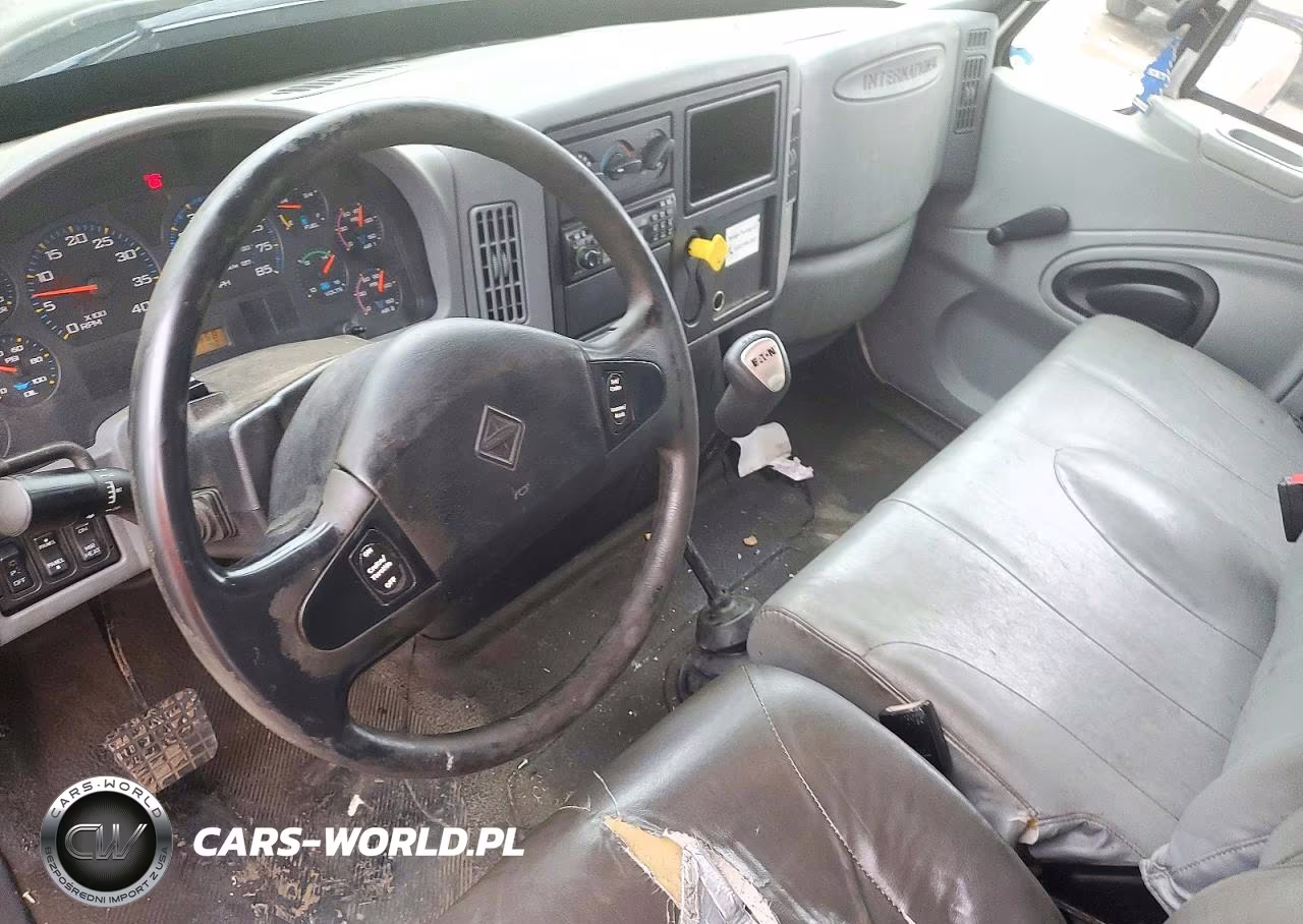 2007 International 4300 Box Truck VIN:1HTMMAAL17H471657 - 8