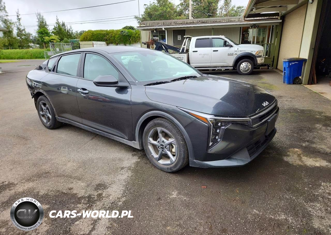 2025 Kia K4 Lxs VIN:3KPFT4DEXSE070386 - 4