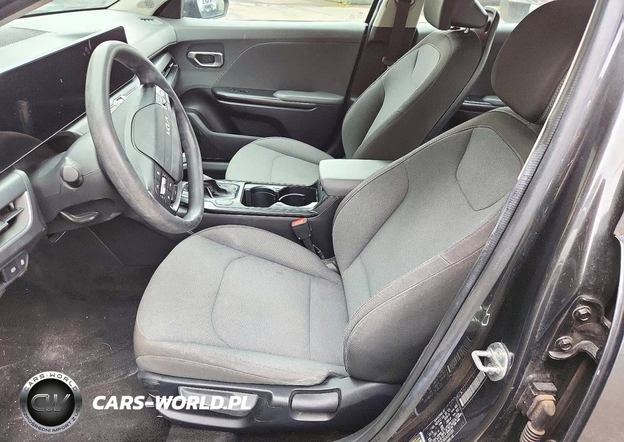 2025 Kia K4 Lxs VIN:3KPFT4DEXSE070386 - 7