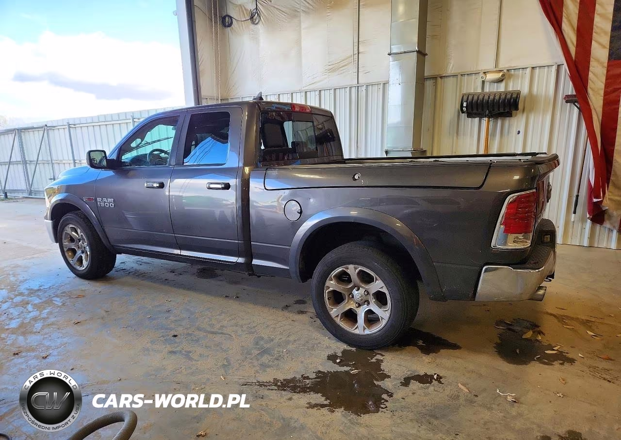 2015 Ram 1500 Laramie VIN:1C6RR7JM7FS521227 - 2