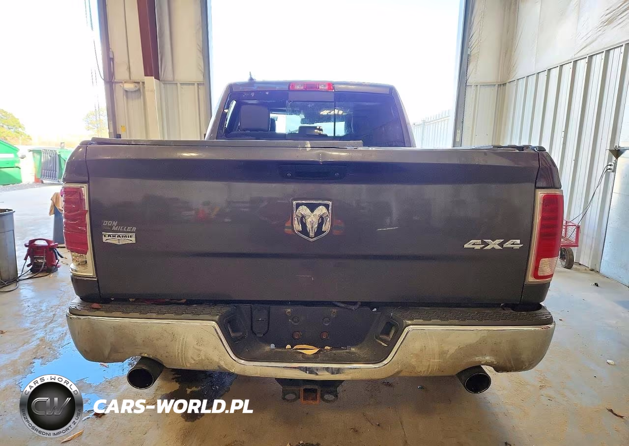 2015 Ram 1500 Laramie VIN:1C6RR7JM7FS521227 - 6