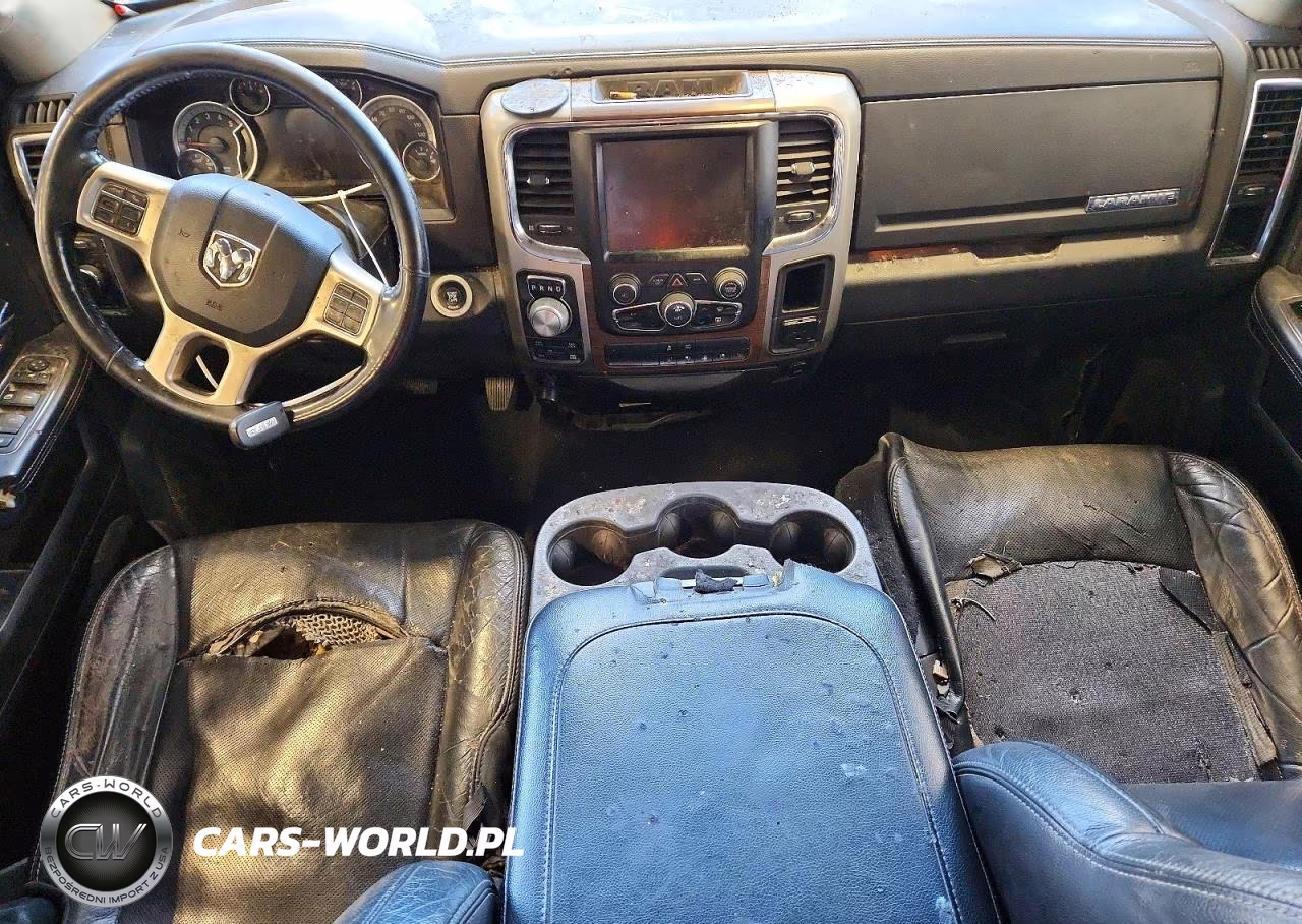 2015 Ram 1500 Laramie VIN:1C6RR7JM7FS521227 - 8