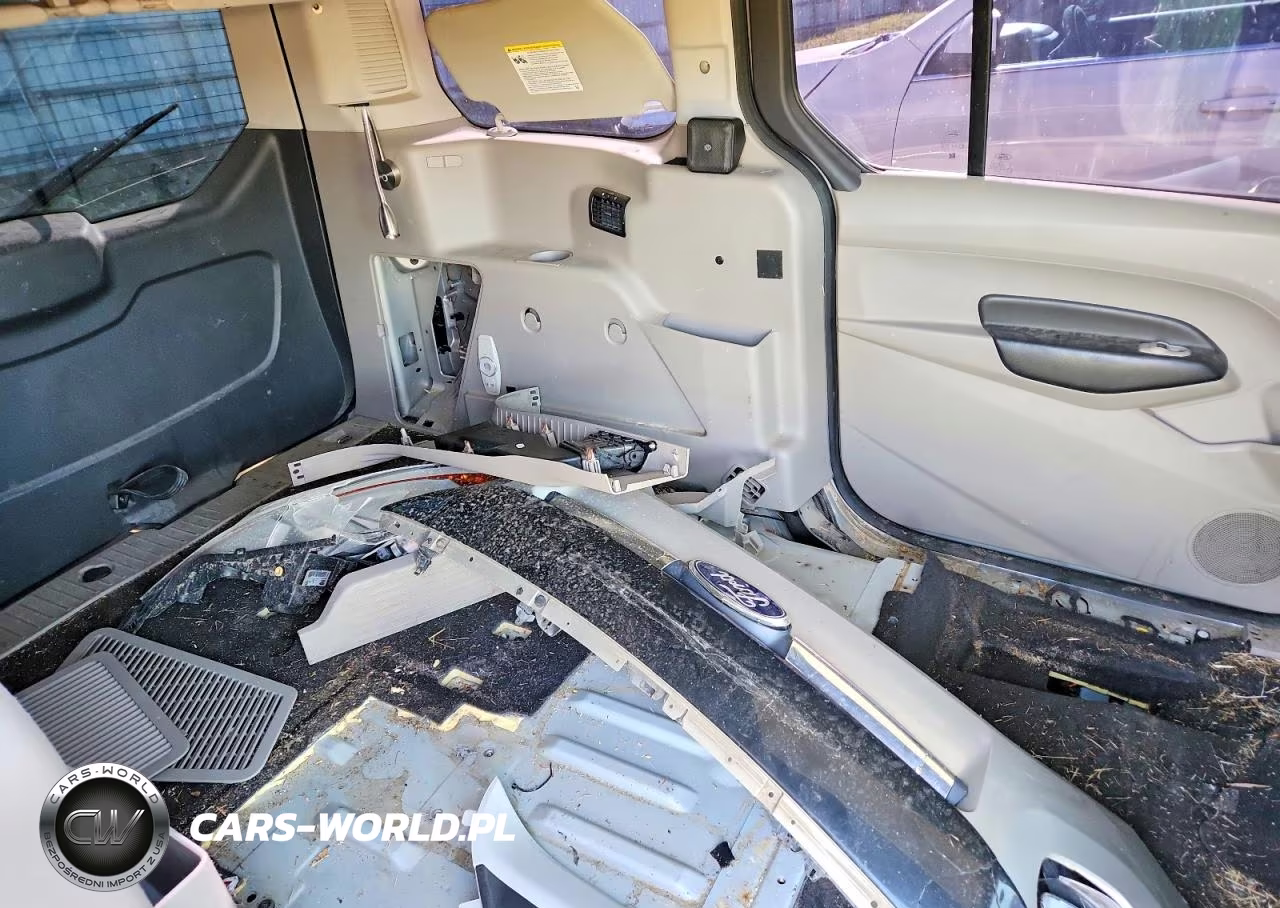 2015 Ford Transit Connect Titanium Delivery Van VIN:NM0GE9G72F1188219 - 10