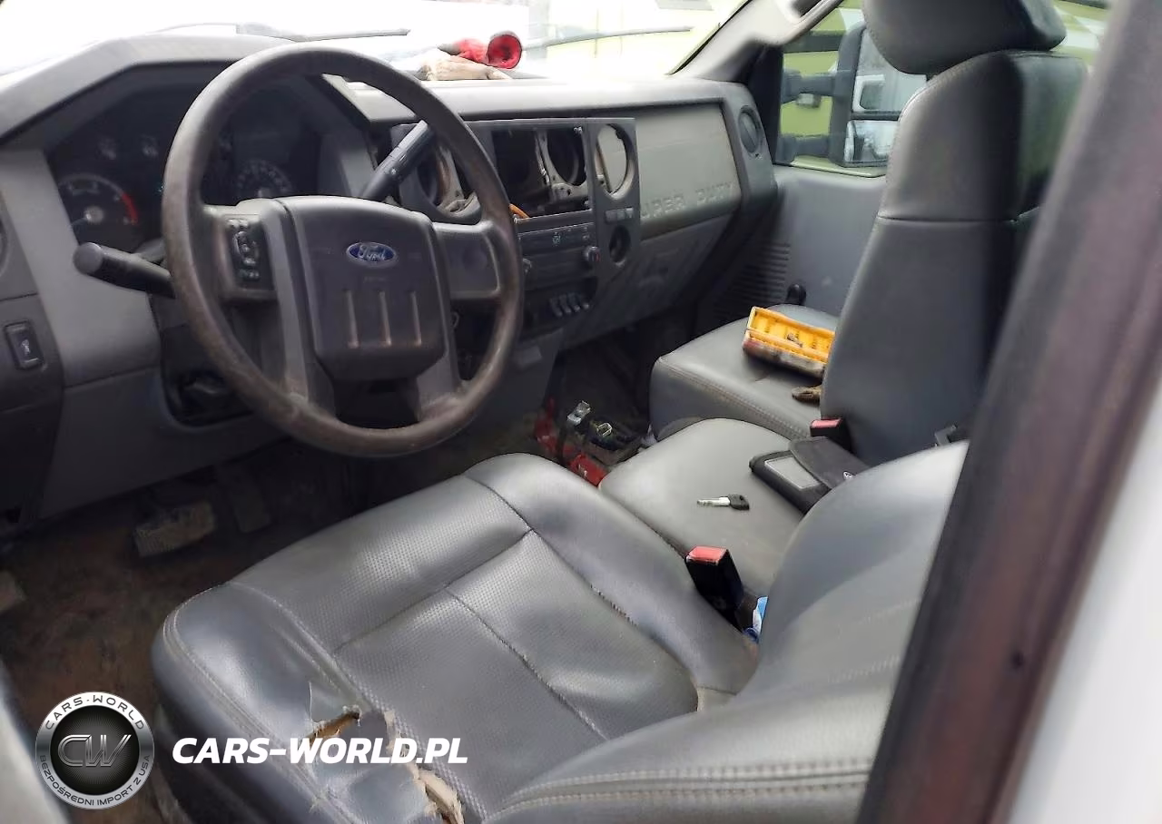 2011 Ford F550 Super Duty VIN:1FDUF5GT8BEB66975 - 8