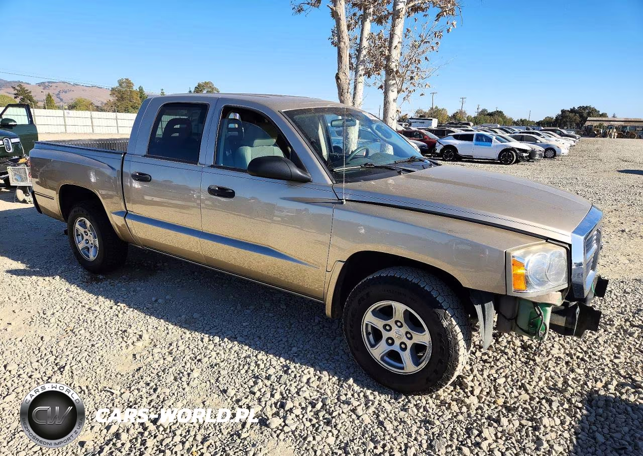 2005 Dodge Dakota Quad Slt VIN:1D7HE48N45S211764 - 4