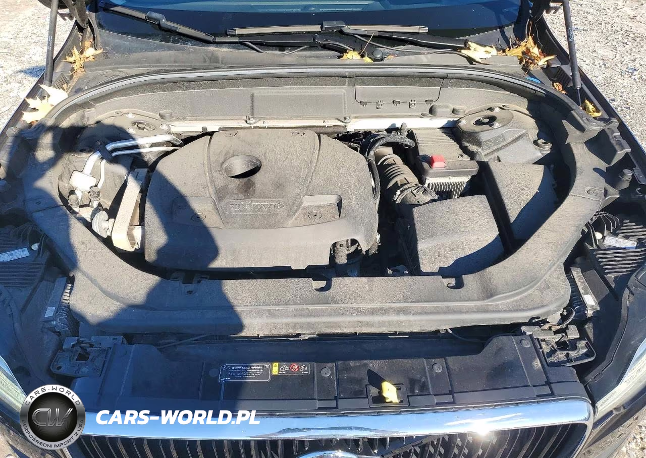 2018 Volvo Xc60 T6 Momentum VIN:YV4A22RKXJ1058074 - 12