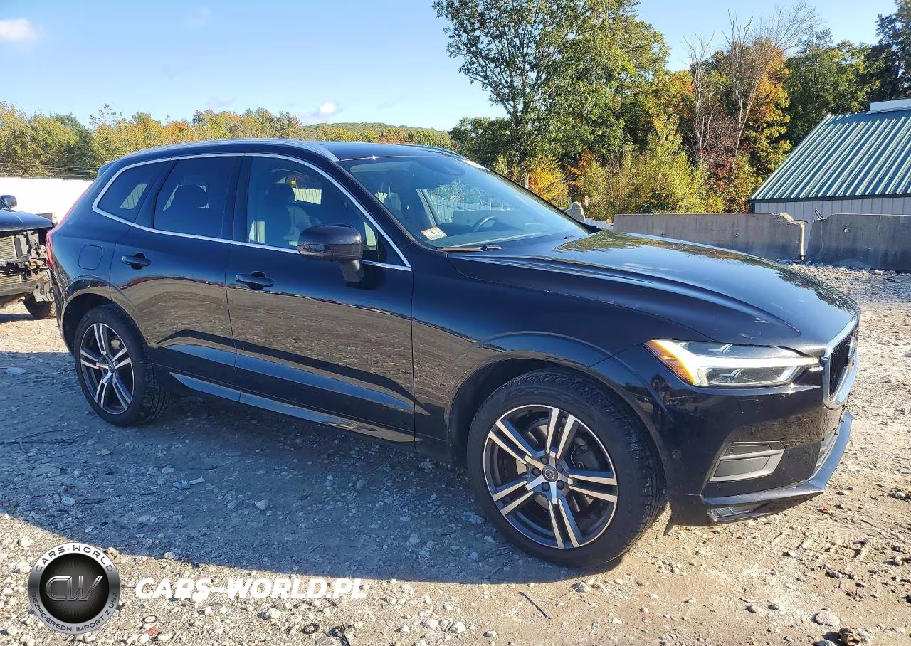 2018 Volvo Xc60 T6 Momentum VIN:YV4A22RKXJ1058074 - 4