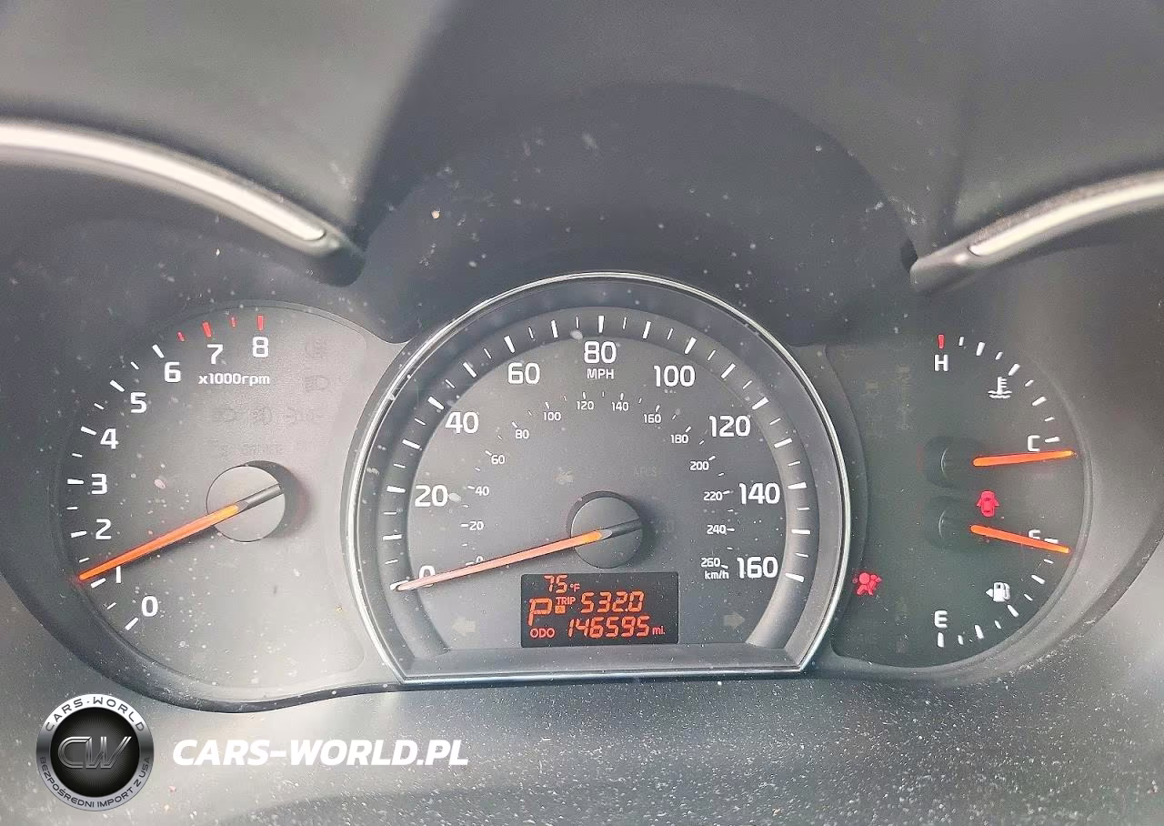 2015 Kia Sorento Lx VIN:5XYKT3A62FG646602 - 9