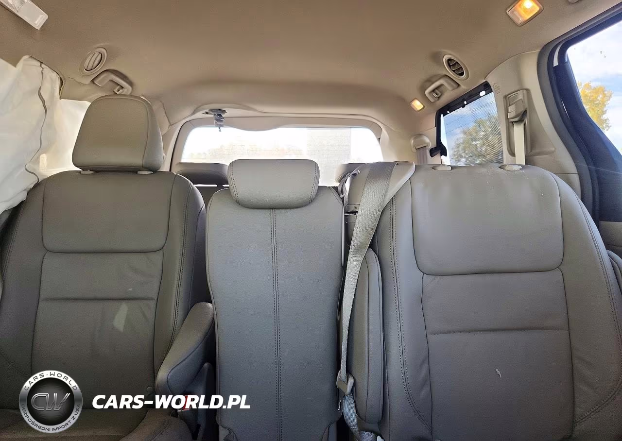 2015 Toyota Sienna Xle 8-Passenger VIN:5TDYK3DC9FS549365 - 10