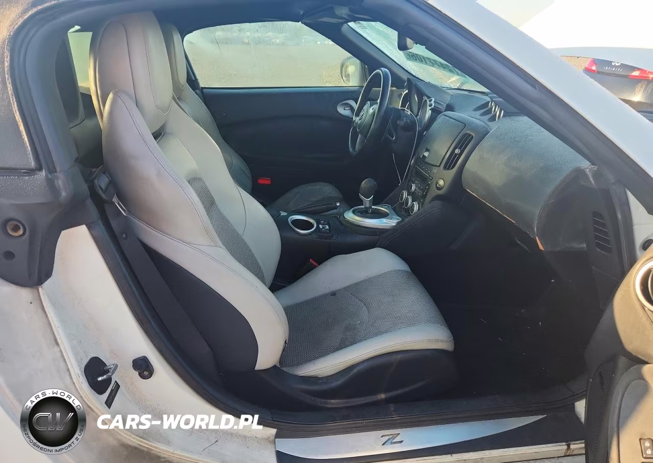 2010 Nissan 370Z Roadster VIN:JN1AZ4FH0AM300911 - 10