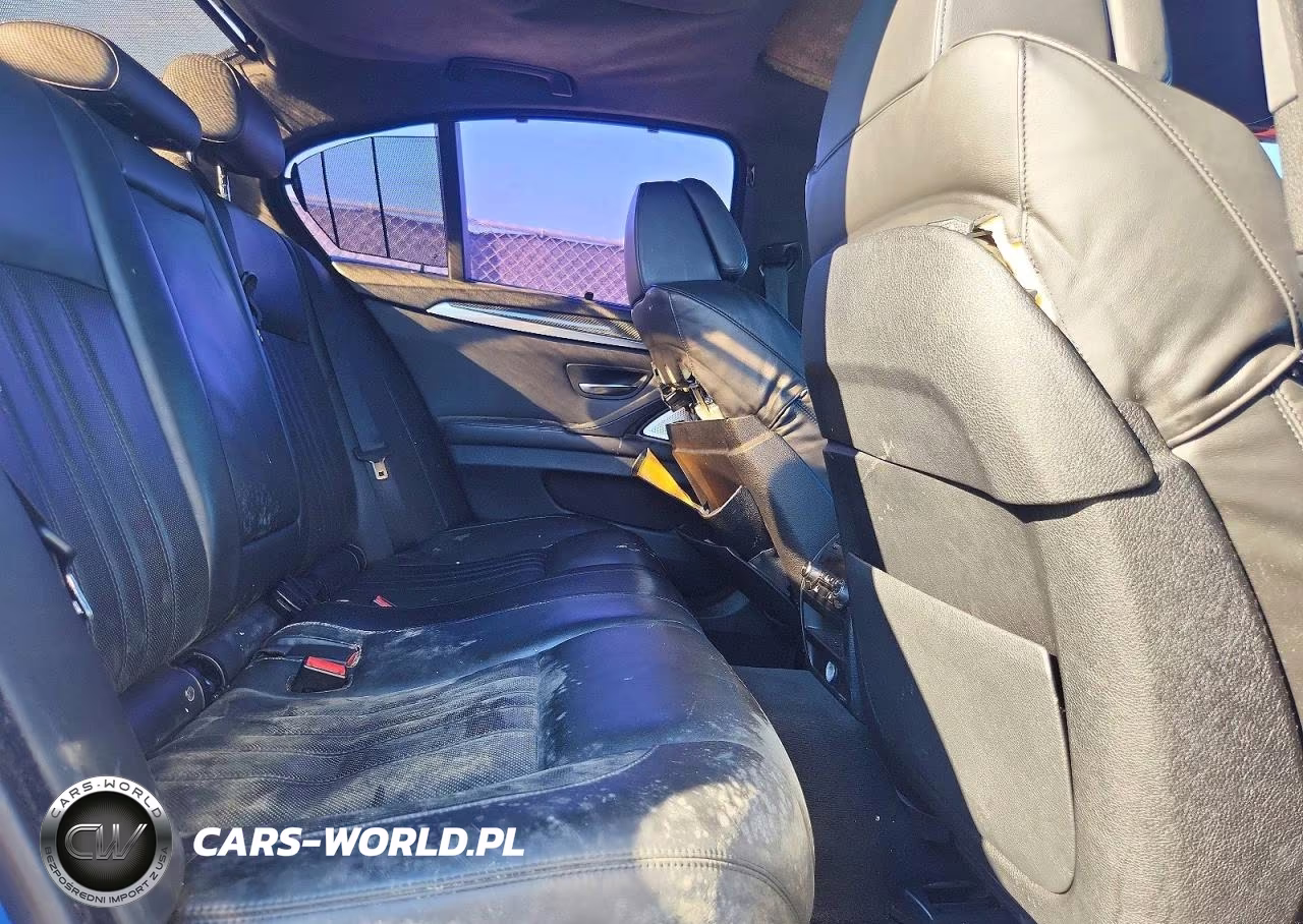 2016 BMW M5 VIN:WBSFV9C52GG343362 - 10