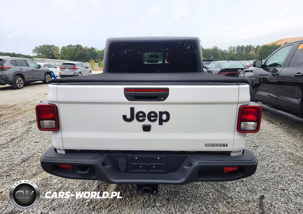2020 Jeep Gladiator Sport VIN:1C6HJTAGXLL121190 - 6