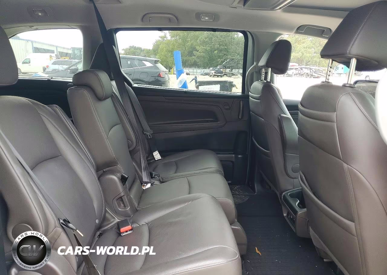 2022 Honda Odyssey Touring VIN:5FNRL6H81NB058056 - 11