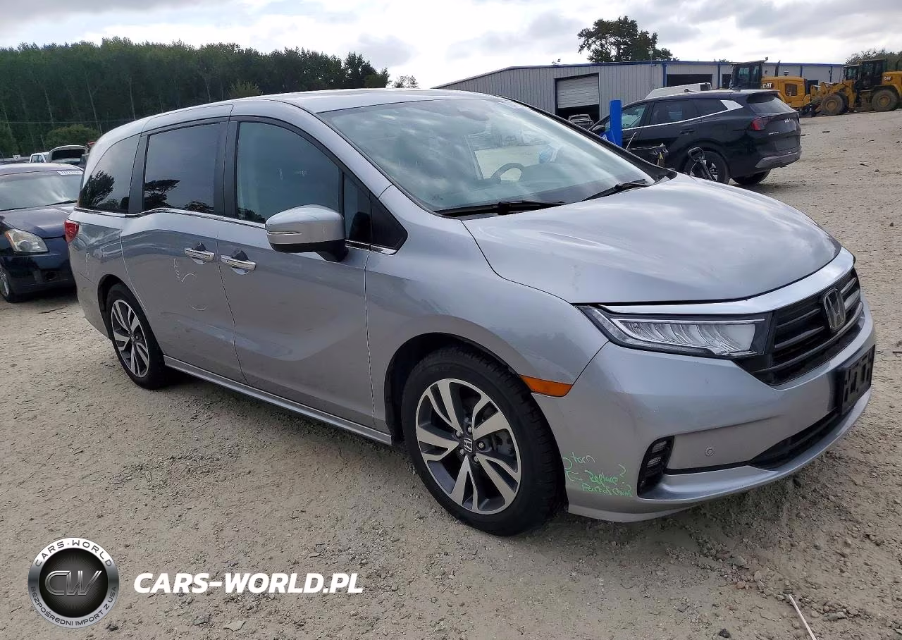 2022 Honda Odyssey Touring VIN:5FNRL6H81NB058056 - 4