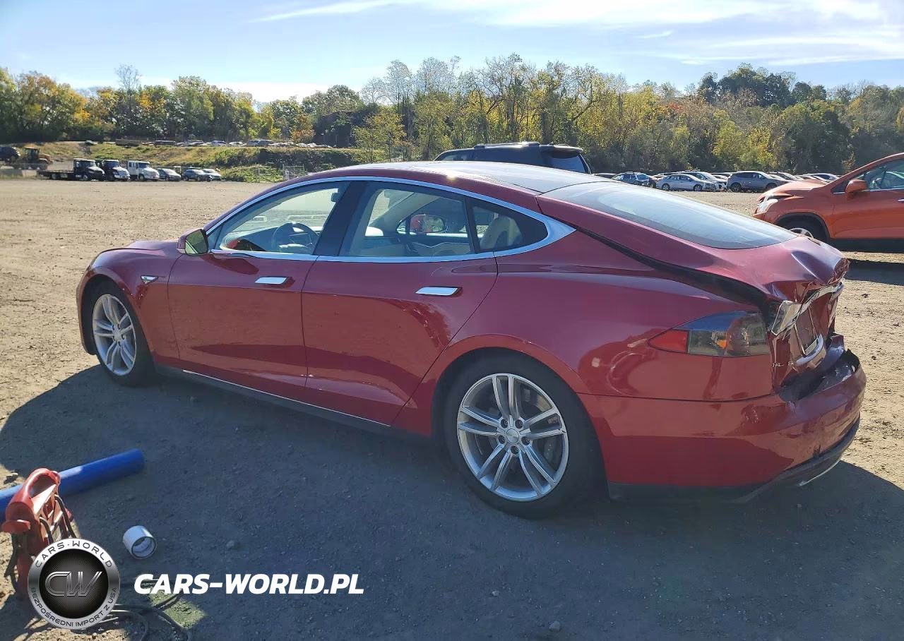 2013 Tesla Model S VIN:5YJSA1CN5DFP15673 - 2