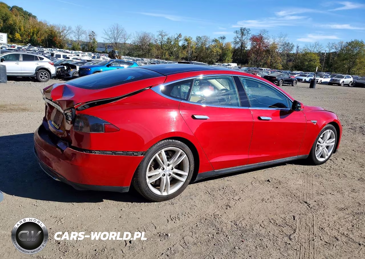 2013 Tesla Model S VIN:5YJSA1CN5DFP15673 - 3