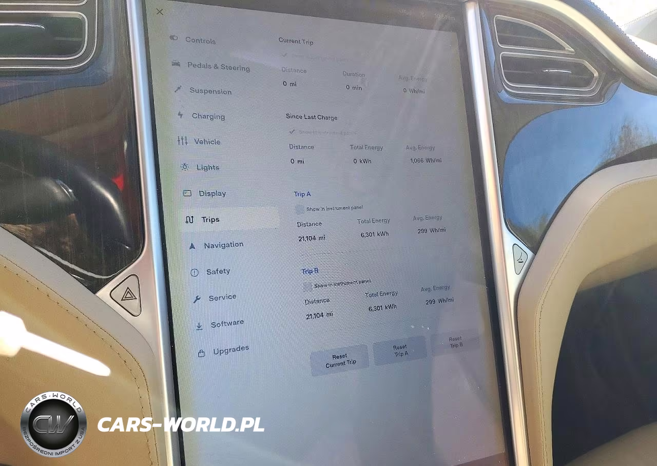 2013 Tesla Model S VIN:5YJSA1CN5DFP15673 - 9