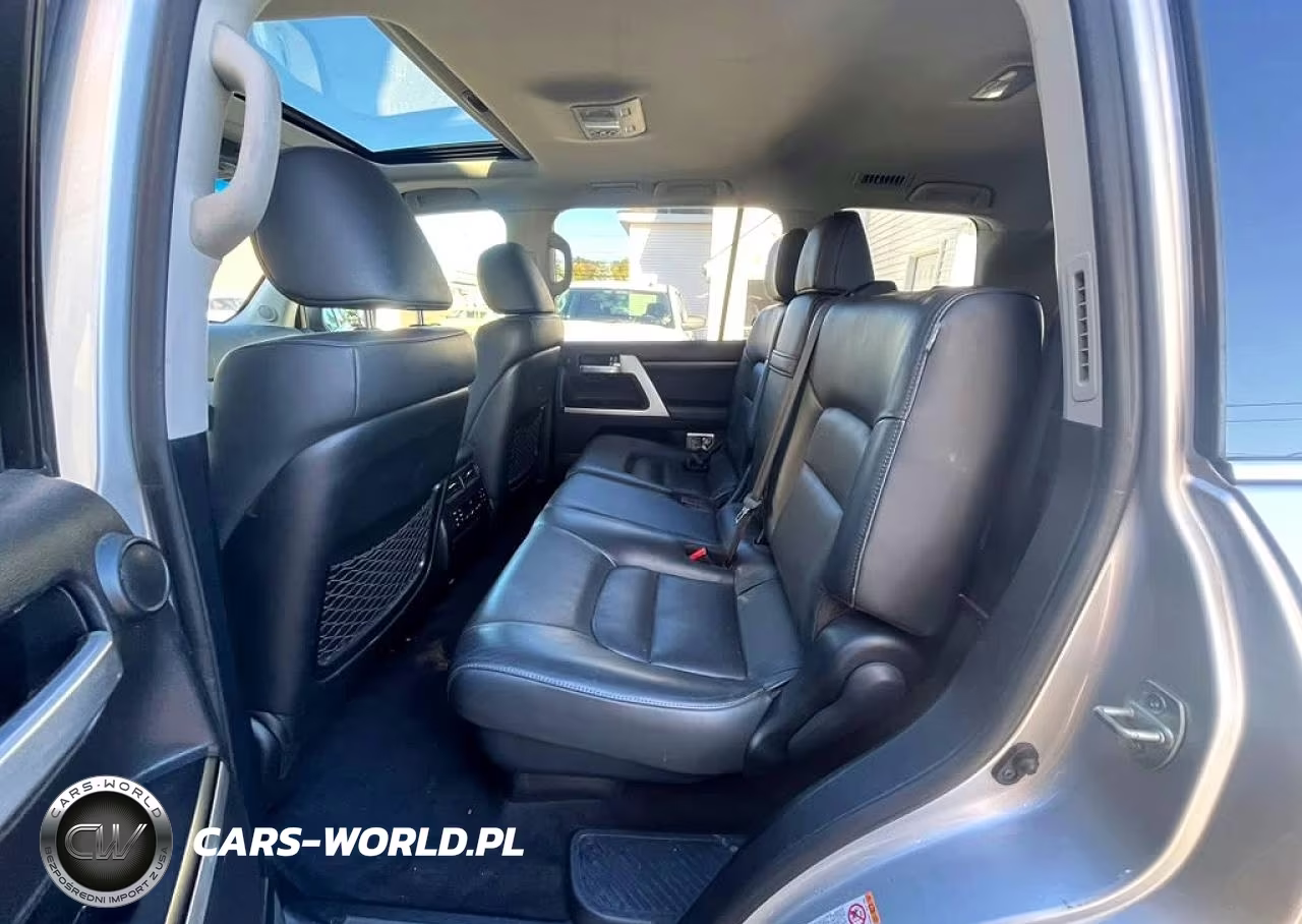 2018 Toyota Land Cruiser Base VIN:JTMCY7AJ7J4071759 - 11