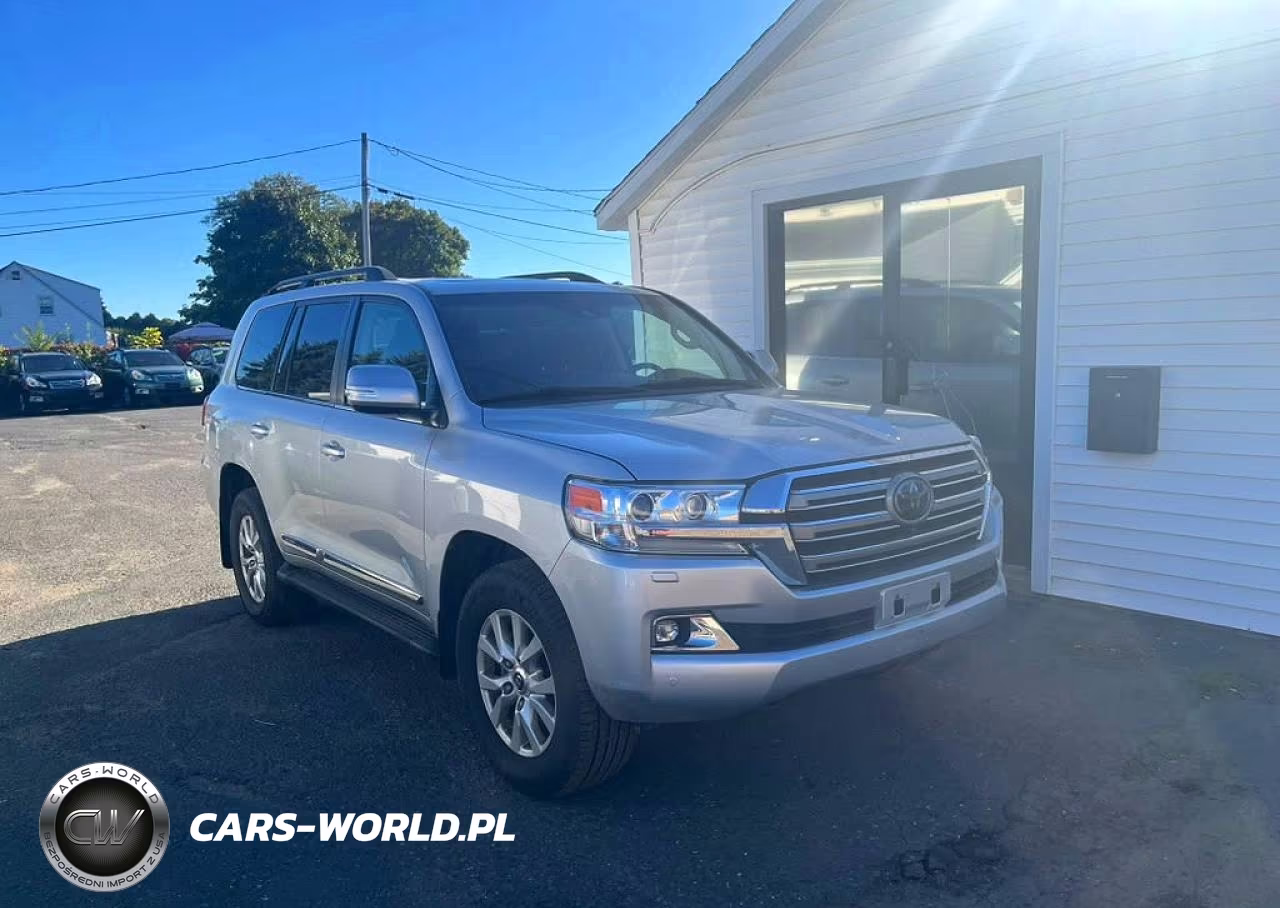 2018 Toyota Land Cruiser Base VIN:JTMCY7AJ7J4071759 - 4