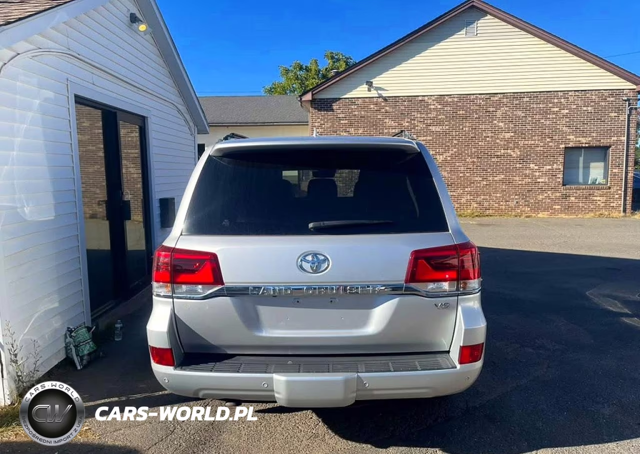 2018 Toyota Land Cruiser Base VIN:JTMCY7AJ7J4071759 - 7
