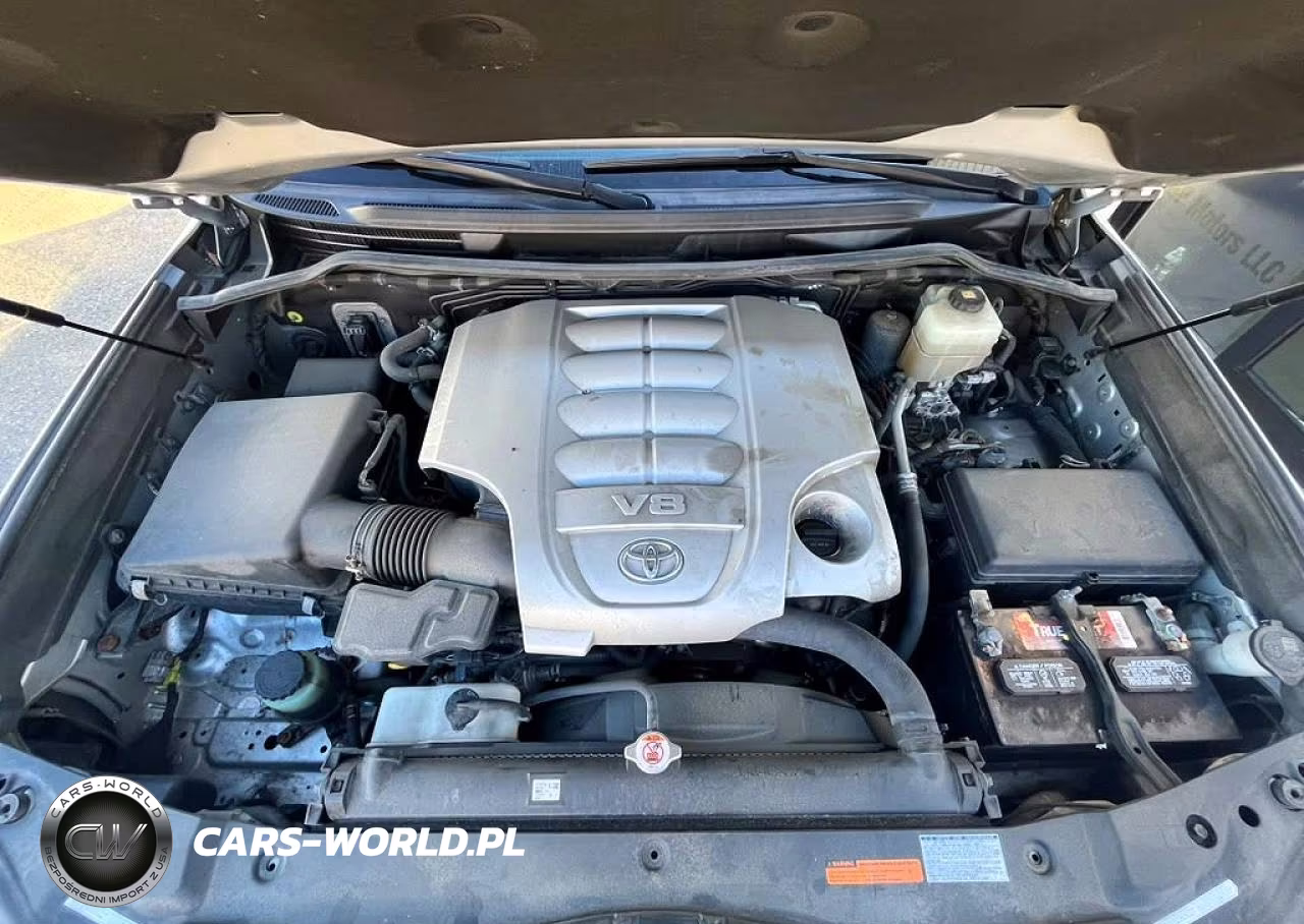 2018 Toyota Land Cruiser Base VIN:JTMCY7AJ7J4071759 - 8