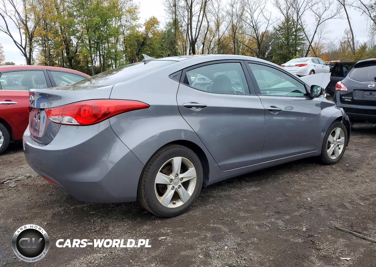 2012 Hyundai Elantra Gls VIN:5NPDH4AE2CH093901 - 3